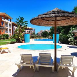 Fabulous Sunny Pool&Garden Condo by BeCherish, hotel sa Albufeira