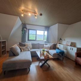 ansimali 3 - Treffpunkt Dachgeschosswohnung, Ideal für Familien und Freunde, Gemeinsam wohnen, getrennt träumen, Zwei Schlafzimmer, ein Urlaub mit Spiel und Spaß