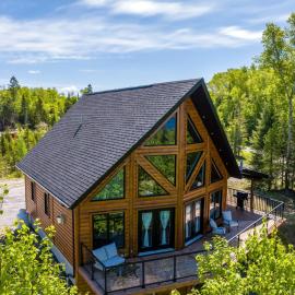 Spa - Absolute comfort - Chalet l'escapade Cordelia: Nominingue şehrinde bir otel