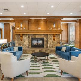Hampton Inn and Suites Coeur d'Alene, хотел в Кер д'Ален