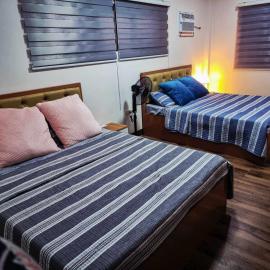 Earls Villa, hotel a Pili