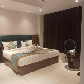 Hotel Kamakhya Inn, hotel di Chhatarpur
