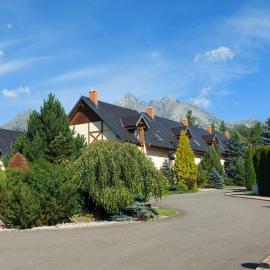 Apartmán v Starej Lesnej s balkónom, hotel in Stará Lesná