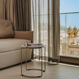 Regional Hotel by NEU Collective: Gzira şehrinde bir otel