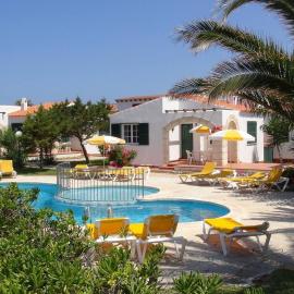 Binibasket, hotel en Ciutadella