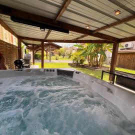 Maison spacieuse - Jacuzzi - Proche cœur historique
