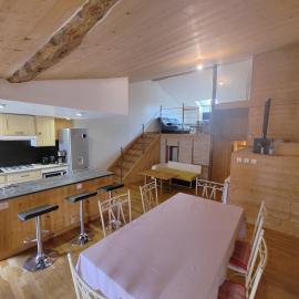 Le Chalet - Appartement 75m2 - Centre-ville, hotel a Parthenay
