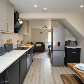 Spacious 4 Bed House Sleeps 6 Parking Garden in Loughborough