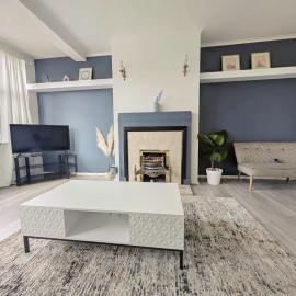 Stunning 1 bed apartment in East Croydon, hotel in South Norwood