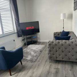 Modern flat in Oldham - contractor friendly flat 1