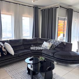 Grey Heaven Retreat, hotel en Boschrand