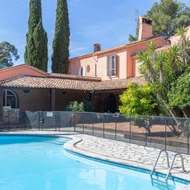 Chateau Maravenne, hotel in La Londe-les-Maures