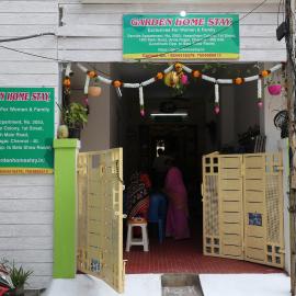 Garden Home stay Service apartment, hotel in Jāmb