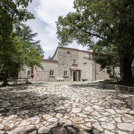Tenuta Dafne: Vinchiaturo'da bir otel