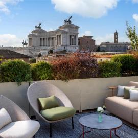 Radisson Collection Hotel, Roma Antica، فندق في روما