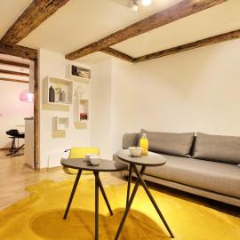 Apartments Constance, hotel a Costanza