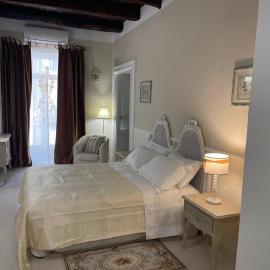 Le Rose Inn, hotel a Vallo della Lucania