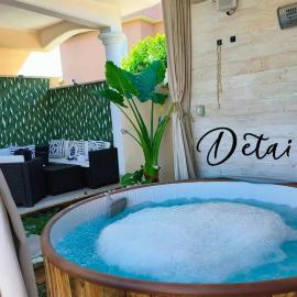 Relaxroombeach، فندق في أنزيو