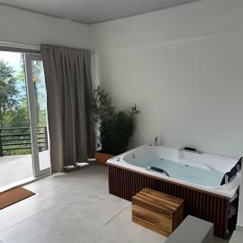 Cabaña en la Montaña con Jacuzzi, hotel u gradu Viljavisensijo