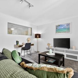 Modern Coastal Escape in the Heart of Rockingham