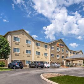 Comfort Suites Omaha Northwest, hotell i Maplewood Estates