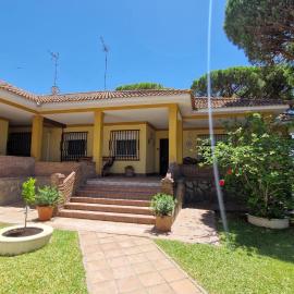 Chiclana de la Frontera में, होटल La Barrosa - Chalet La Morenita