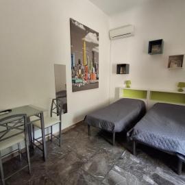 B&B Flora, готель у місті Aradeo