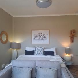 Homeaway, מלון בהאריסמית