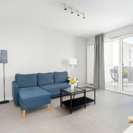 Stylish Apartment for 4 People with Parking in Poznań by Noclegi Renters