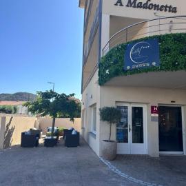 Hôtel A Madonetta، فندق في بونيفاسيو