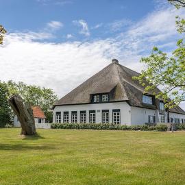 S-2 Hoeve Holland