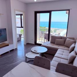 Rana Hedhun Seaside 1, hotel in Lezhë