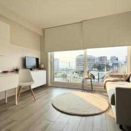 ZeeNest - Stijlvolle studio met terras nabij de zee