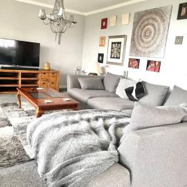 Spacious, smart apartment near City Centre and Coop Arena Free parking, hotell i Manchester