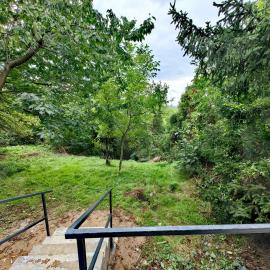 SunsetHouse Garden Apartment, hotel sa Banka