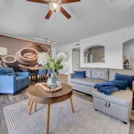 Vibrant 2BR2BA w King Bed Pool, Gym #11