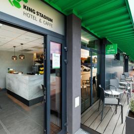 King Stadium Hotel, hotell i Prešov