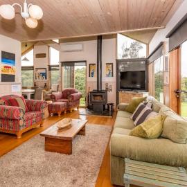 Illangi Beach Retreat, хотел в Waratah Bay