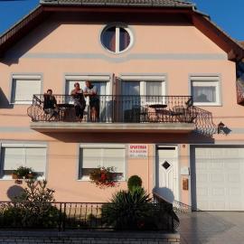 Gere Apartment House, hotel in Harkány