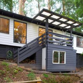 Belle Cottage Secluded Stay Near Shops Cafes, hotel in Sassafras