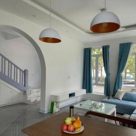 Villa 105 Eureka Linh Trường, biển Hải Tiến, Thanh Hoá, hotel en Mỹ Ðuc