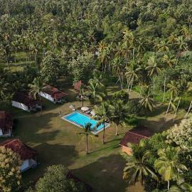 Ambarella Lodge - Katunayake, hotel en Hunumulla
