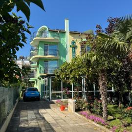Хотел Грация, hotel a Lozenets