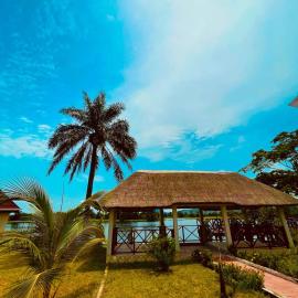 Platinum Blue Island Resort, hotel din Atimpoko
