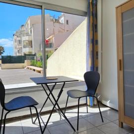 Le paradis du Port Cozy studio near port and beaches in Cap dAgde, hotel in Cap d'Agde