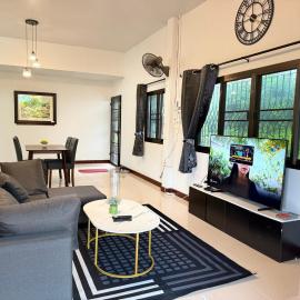 เฮือนแม่บัวจันทร์ โฮมสเตย์, Hotel in Chiang Kham