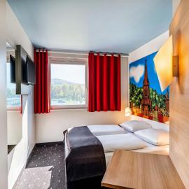 B&B Hotel Freiburg-Süd، فندق في فريبورغ ام بريسغاو