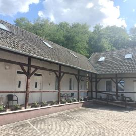 HamvasDomb Vendégház
