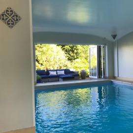 Rural farm stay with stunning indoor pool、ビリングスハーストのホテル