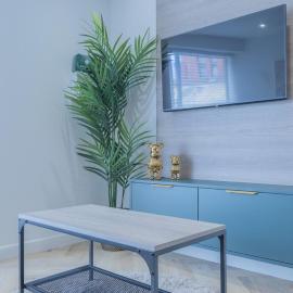 Unit 2 Ideal & Chic 1-BR Apt Near Sheffield United Football Club, FREE Wi-Fi & Parking